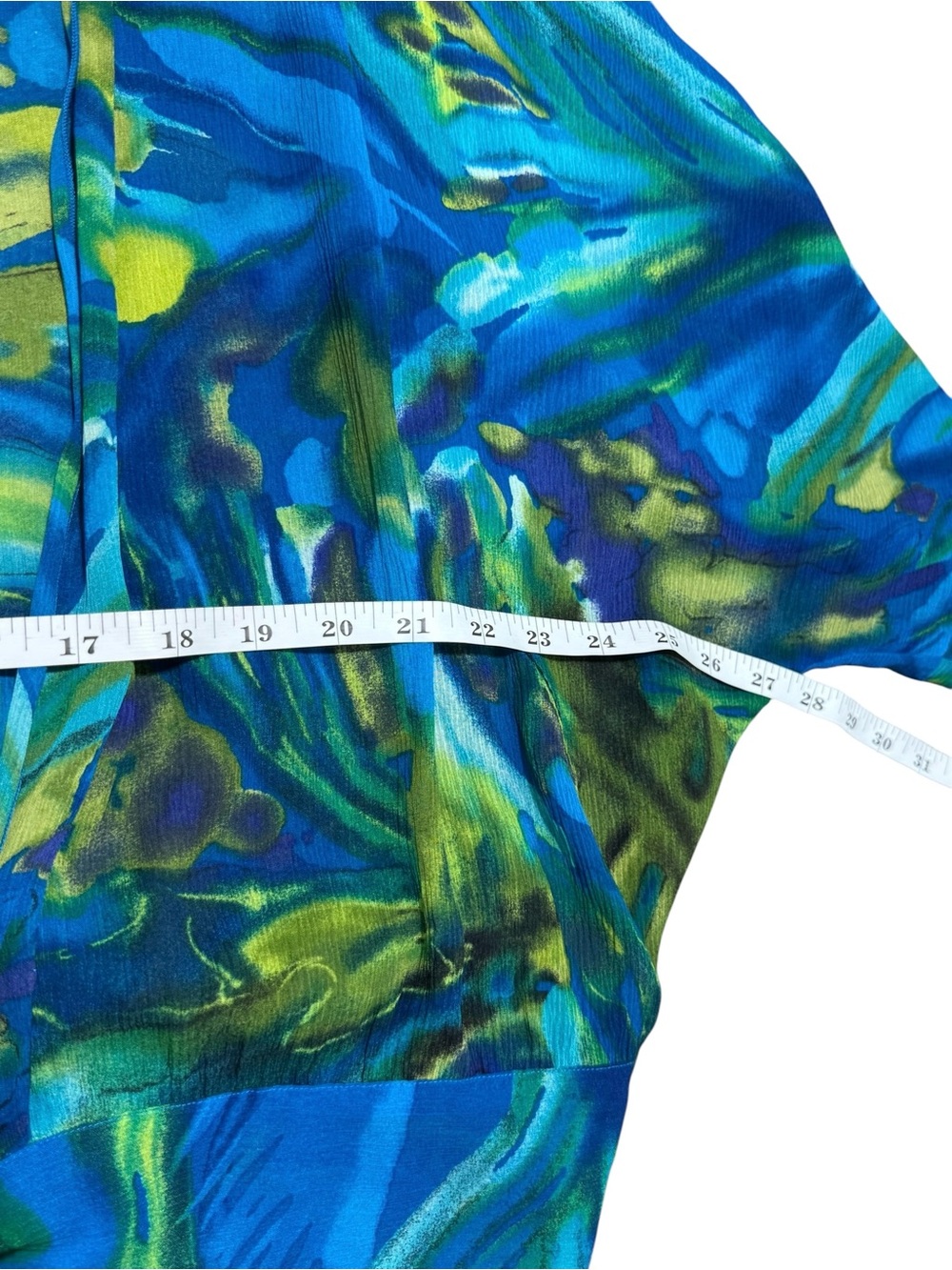 Chico’s 100% Silk Boho Kimono Top Blue Green Tie Front Beach Resort Size 1 M - Picture 4 of 6